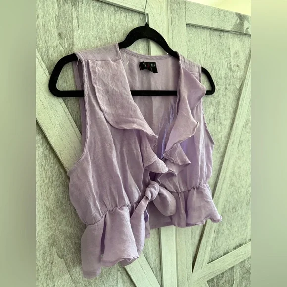 Lavender Ruffle Sleeveless Crop Top - Picture 4 of 13